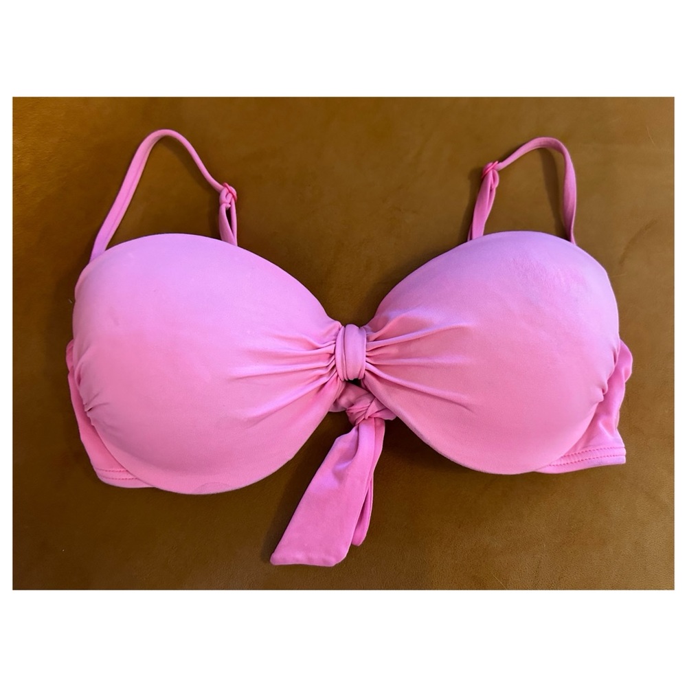 Pink Pinup Girl Style Bikini Top, by Roxy, size Medium